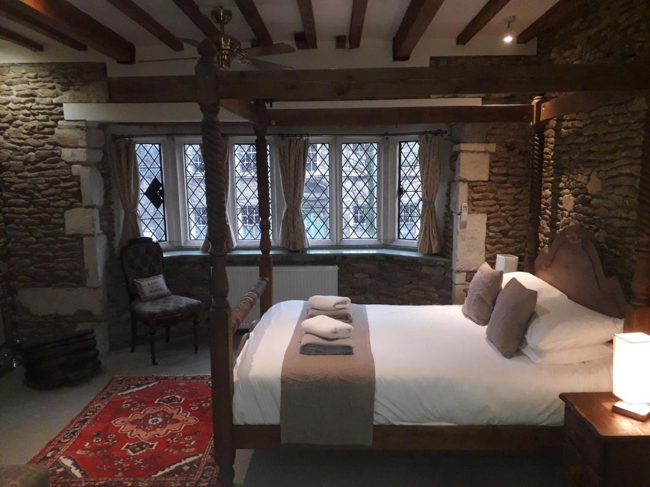 Swan Inn Lechlade Bagian luar foto